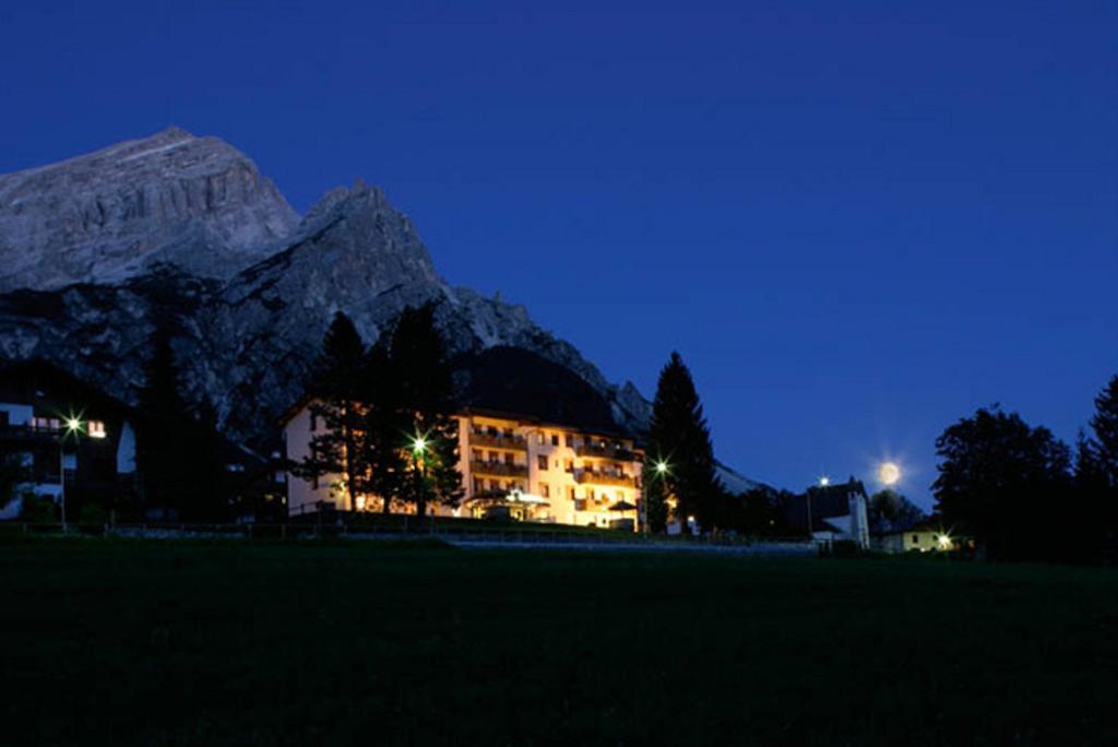 Hotel Roma San Vito di Cadore Exteriér fotografie